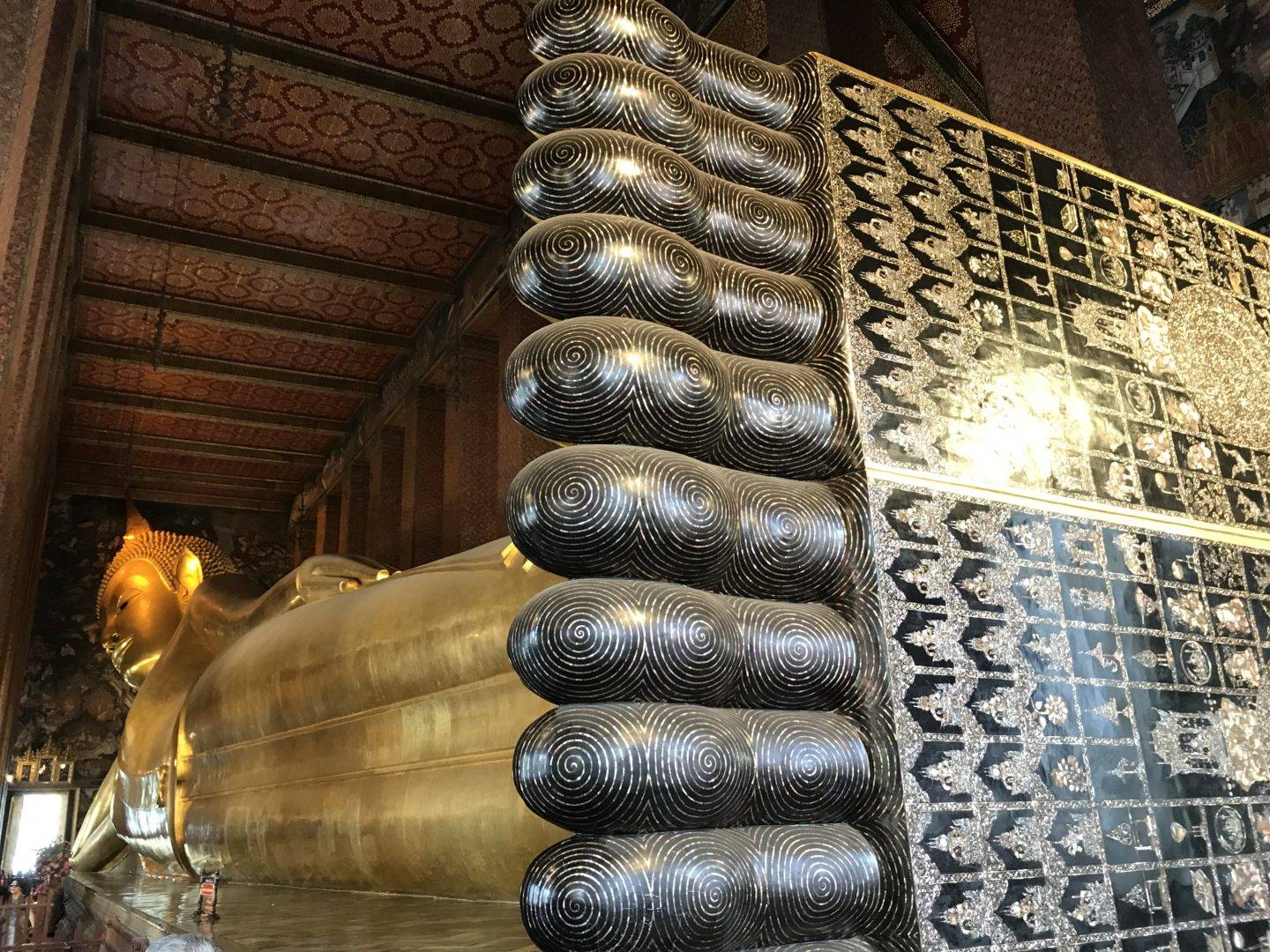 templo del buda reclinado - la cadena viajera