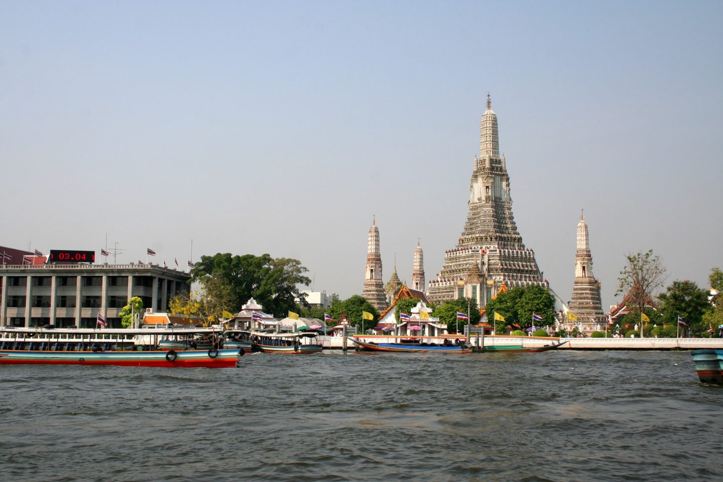 wat arun - la cadena viajera