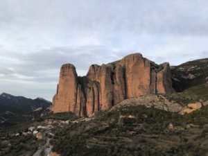 mirador-centro-de-interpretación-aves-mallos-de-riglos